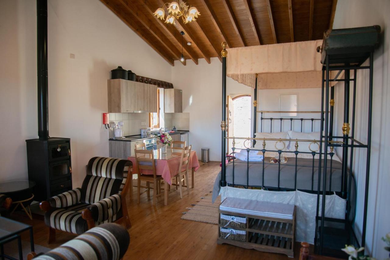 Cleo'S Inn Lofu Zewnętrze zdjęcie